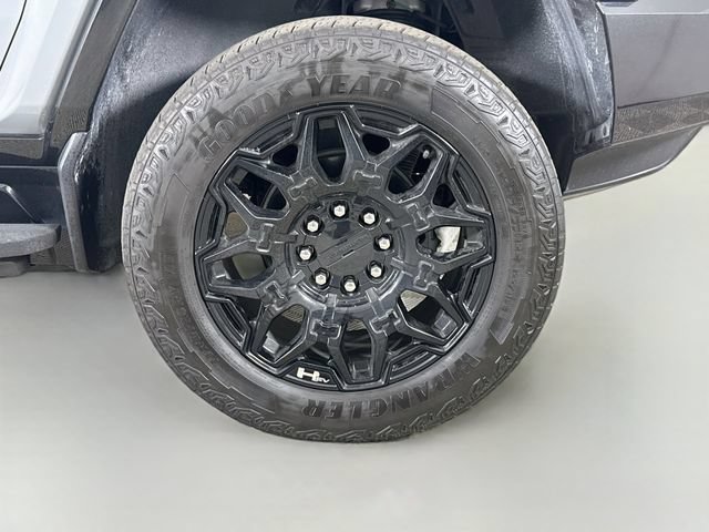 Used 2025 GMC Hummer EV 2X AWD/4WD image 31