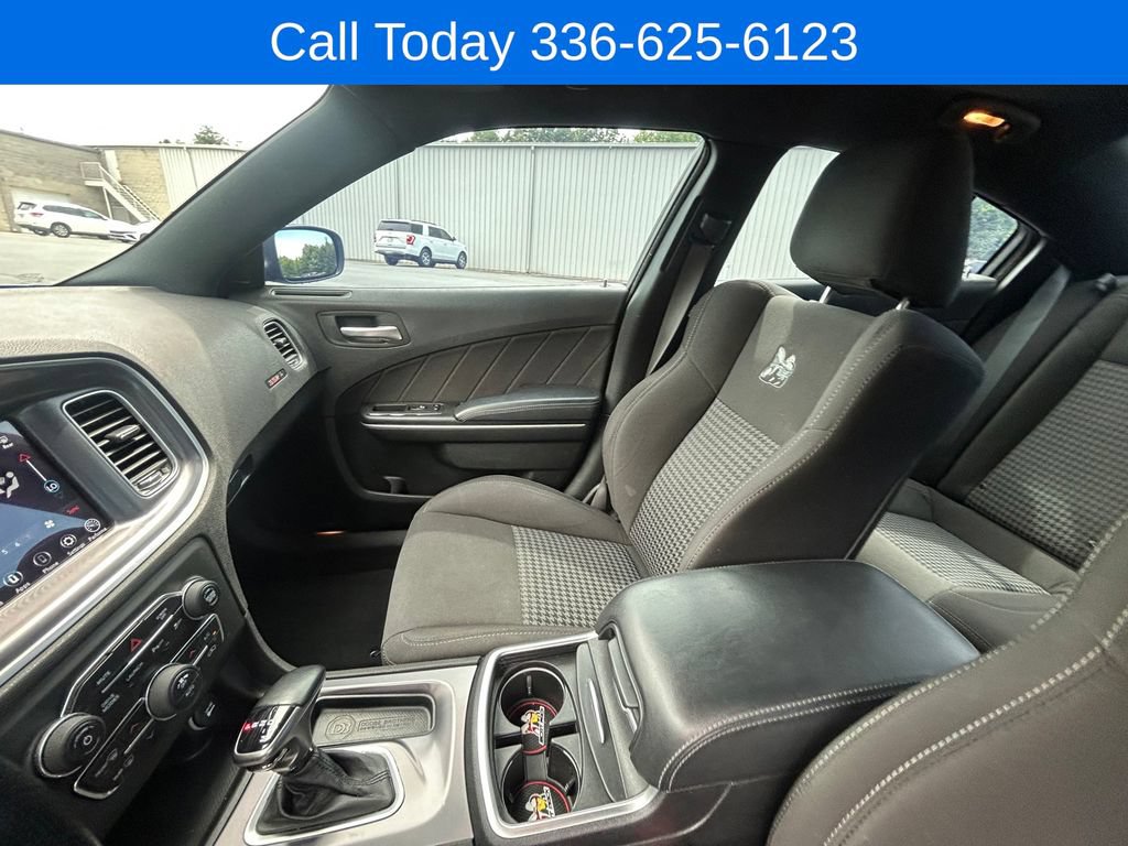 Used 2020 Dodge Charger Scat Pack w/ Dynamics Package RWD image 20