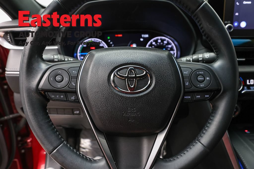 Used 2024 Toyota Venza LE AWD/4WD image 10