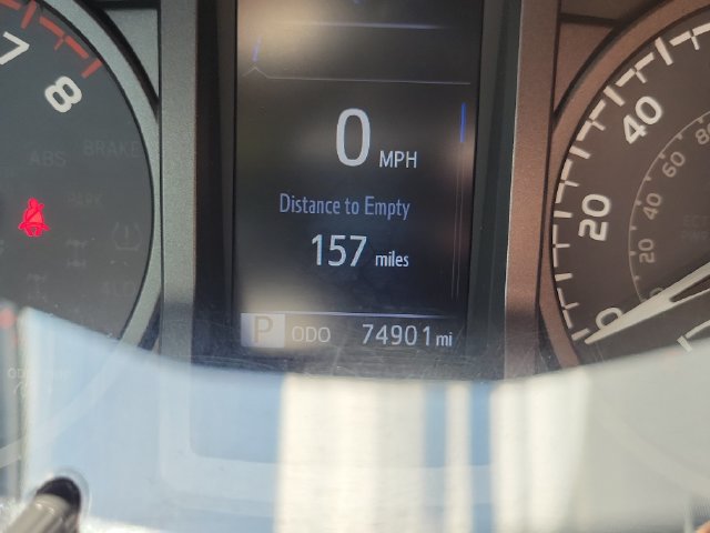 Used 2018 Toyota Tacoma TRD Sport RWD image 22