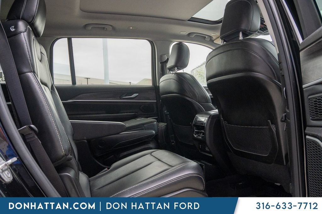 Used 2022 Jeep Grand Cherokee L Limited w/ Trailer Tow Group (B) AWD/4WD image 25