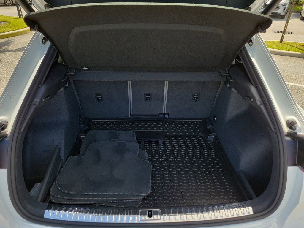 Certified 2025 Audi Q3 2.0T Premium w/ Convenience Package image 30