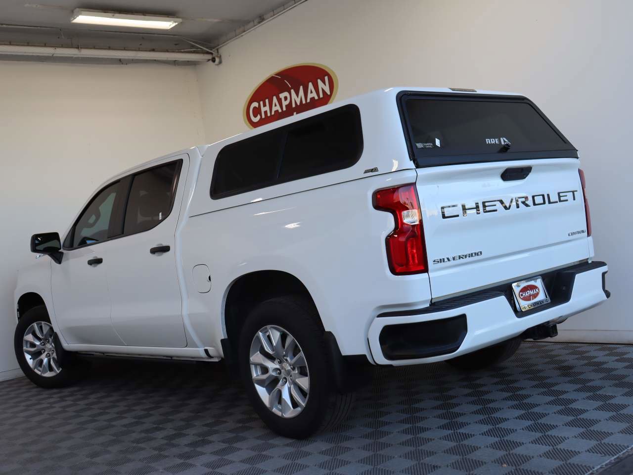 Used 2022 Chevrolet Silverado 1500 Custom image 3