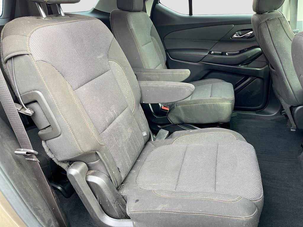 Used 2020 Chevrolet Traverse LT image 29