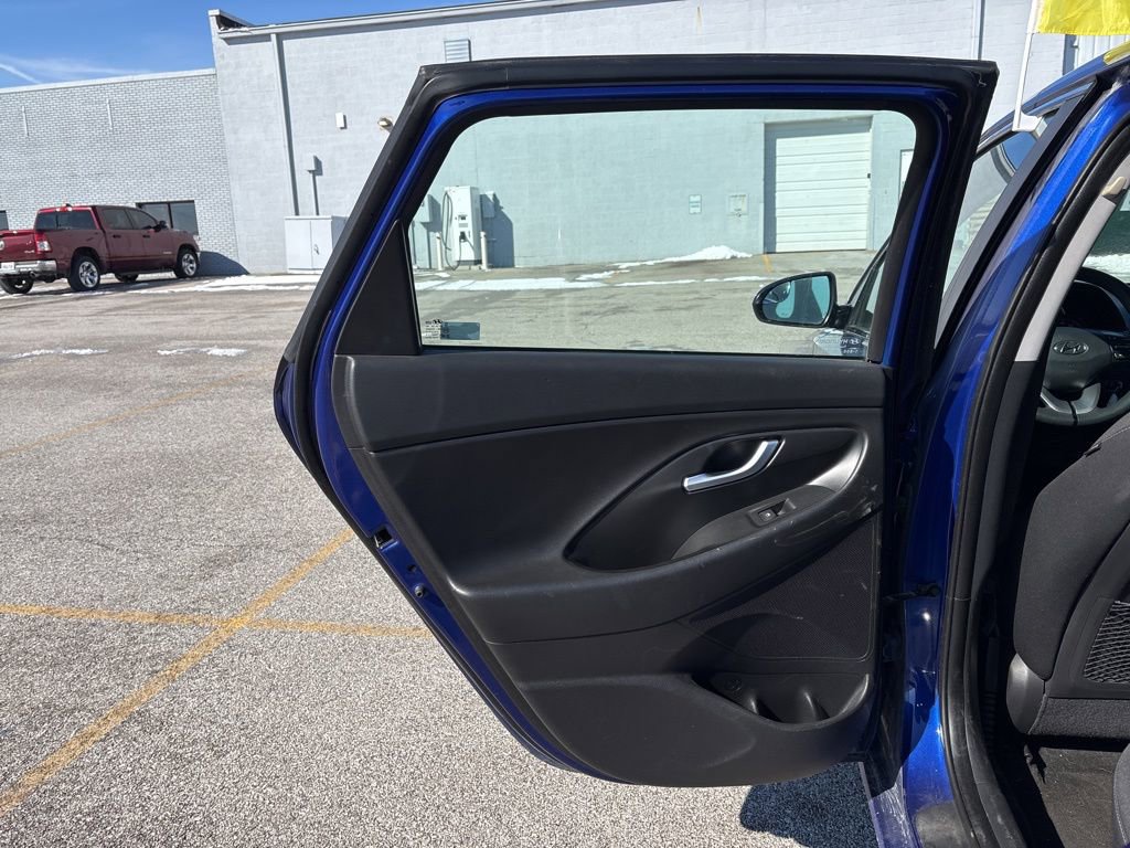 Used 2019 Hyundai Elantra GT image 21