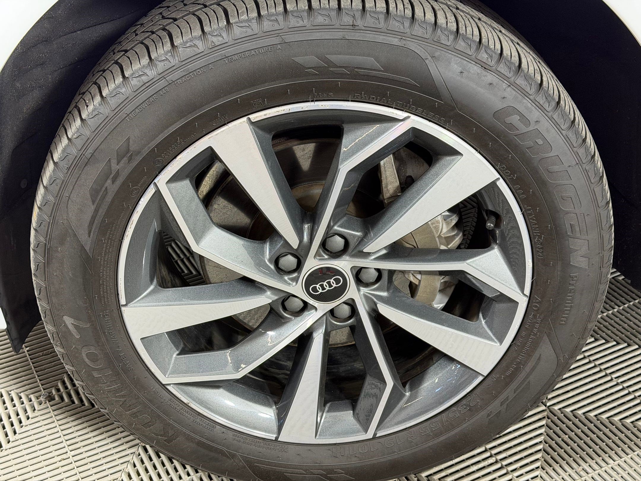 Used 2022 Audi Q5 2.0T Premium AWD/4WD image 12
