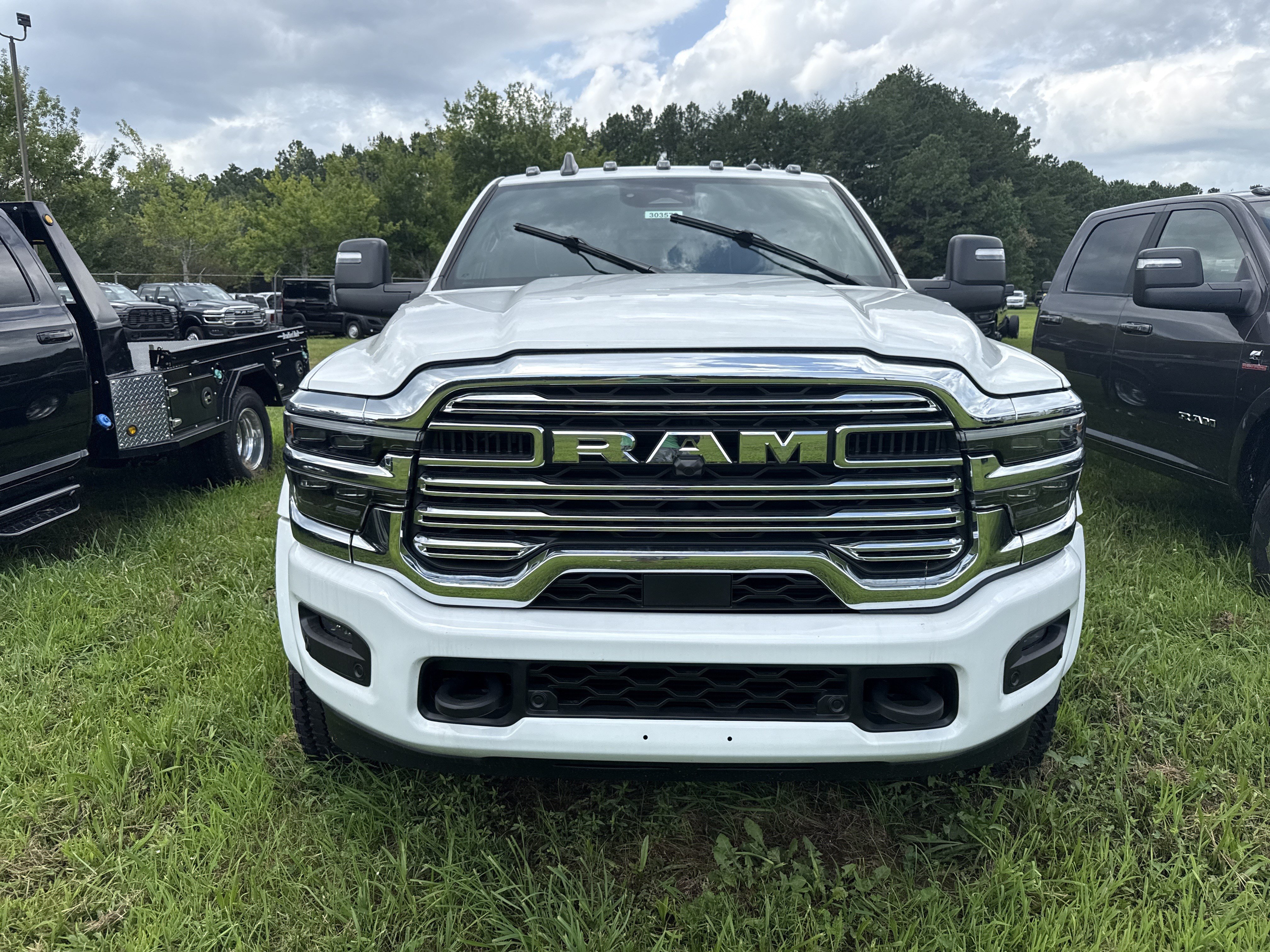 New 2026 RAM 5500 4x4 Crew Cab w/ Laramie Trim Package image 2