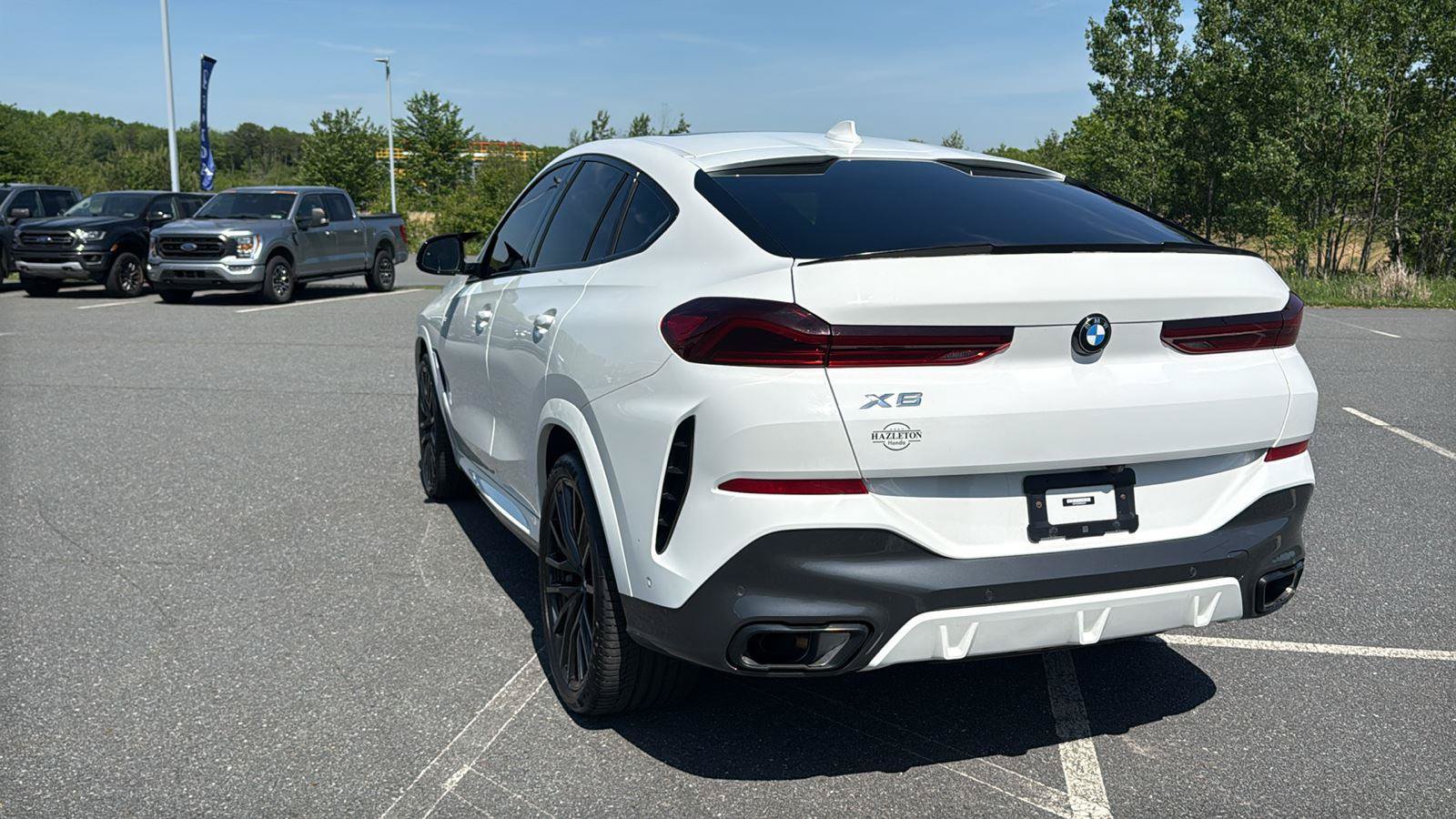 Used 2022 BMW X6 xDrive40i w/ Executive Package AWD/4WD image 8