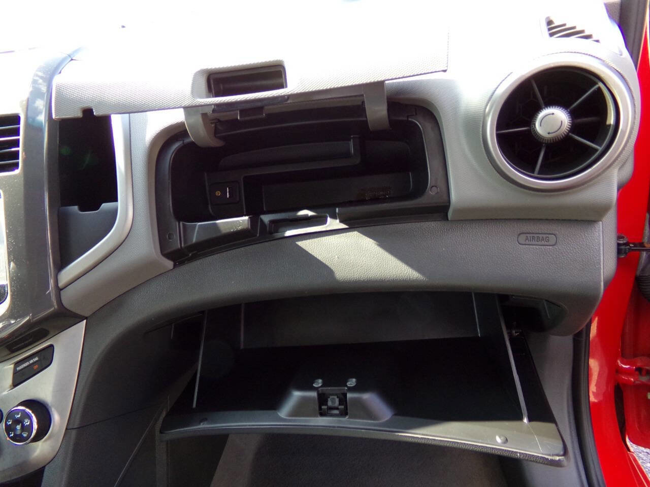 Used 2015 Chevrolet Sonic LTZ image 19