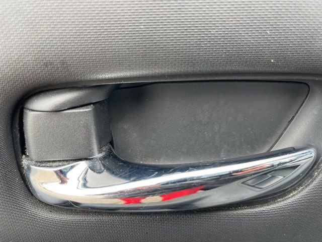 Used 2022 Nissan Frontier SV image 10