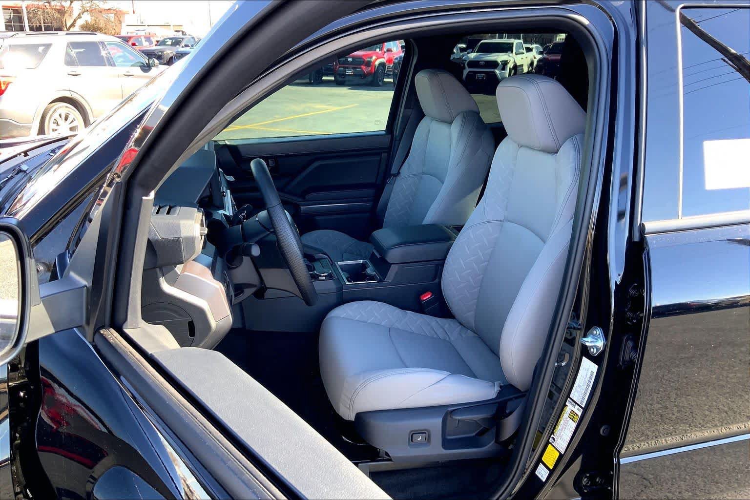 New 2026 Toyota Tacoma SR5 AWD/4WD image 9