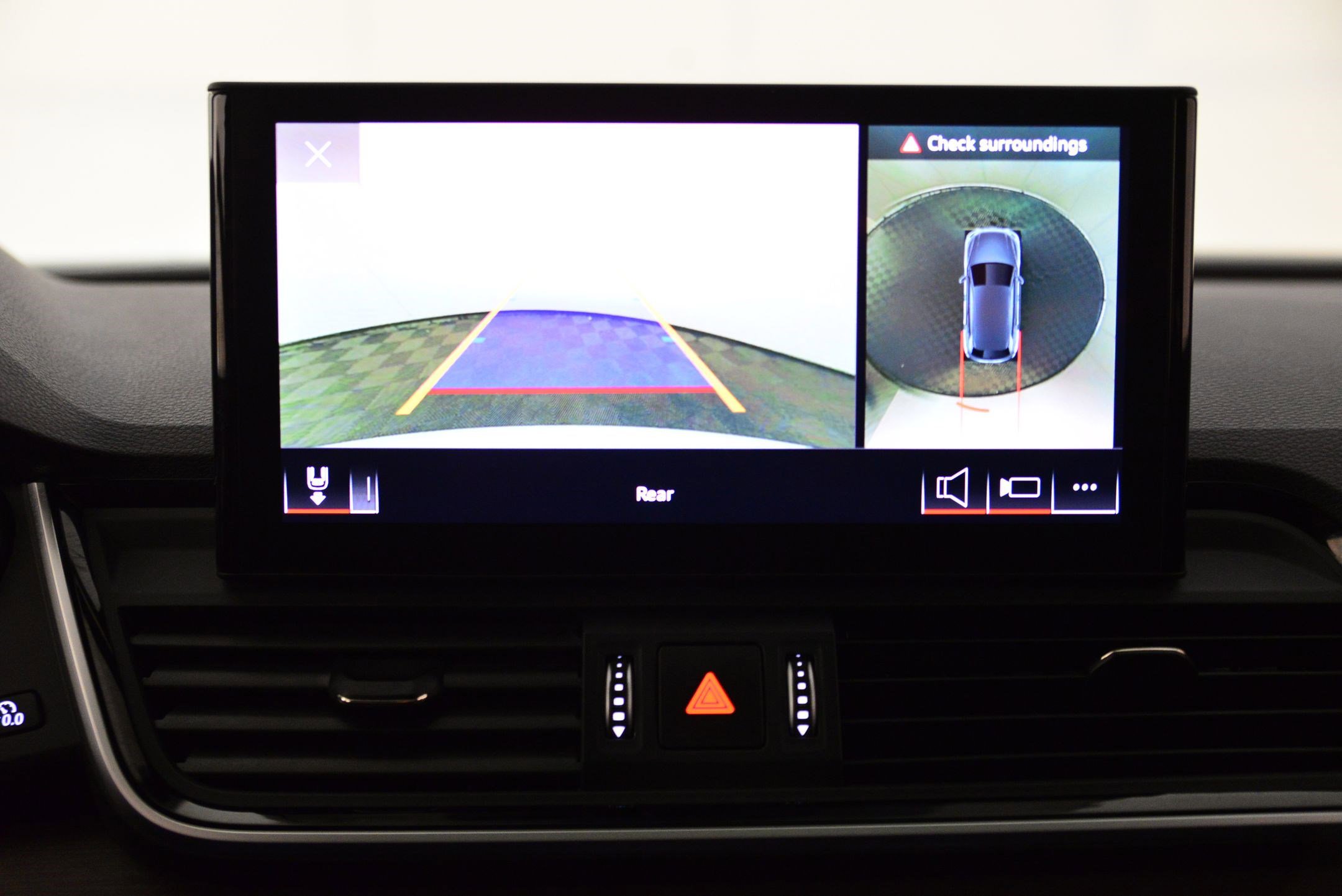 Certified 2024 Audi Q5 e Premium Plus image 33