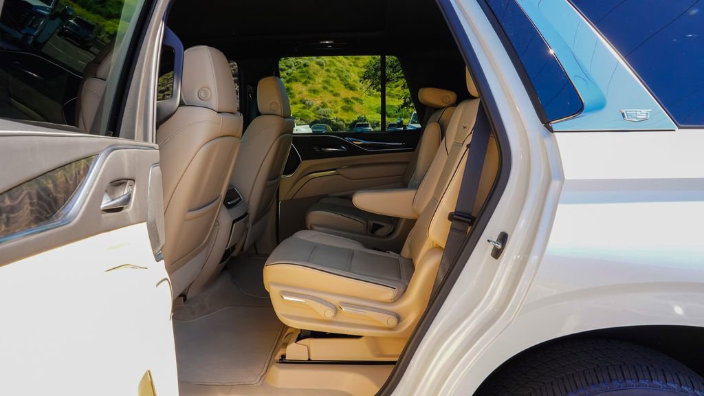 Certified 2021 Cadillac Escalade Premium Luxury image 10