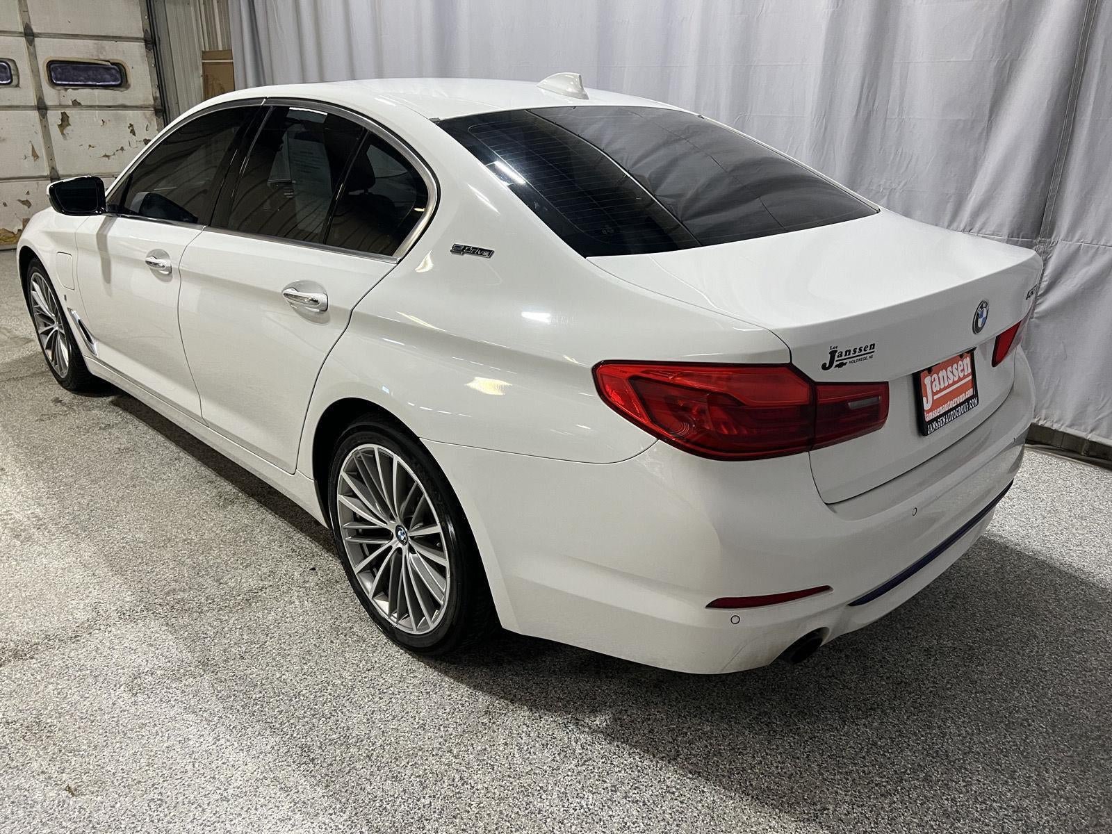 Used 2018 BMW 530e RWD image 8