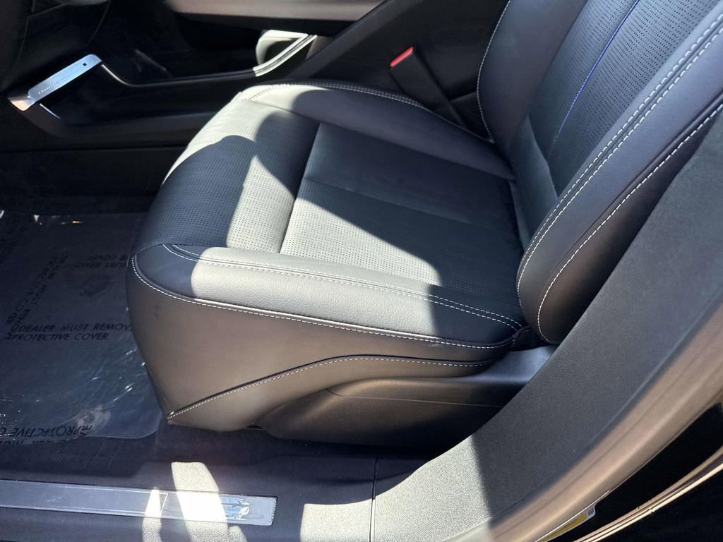 Certified 2025 Cadillac Lyriq Sport w/ LPO, Floor Liner Package AWD/4WD image 29