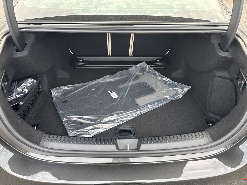 New 2026 Mercedes-Benz E 450 4MATIC Sedan image 20