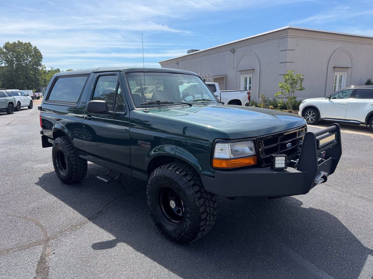 Used 1993 Ford Bronco XLT AWD/4WD image 3