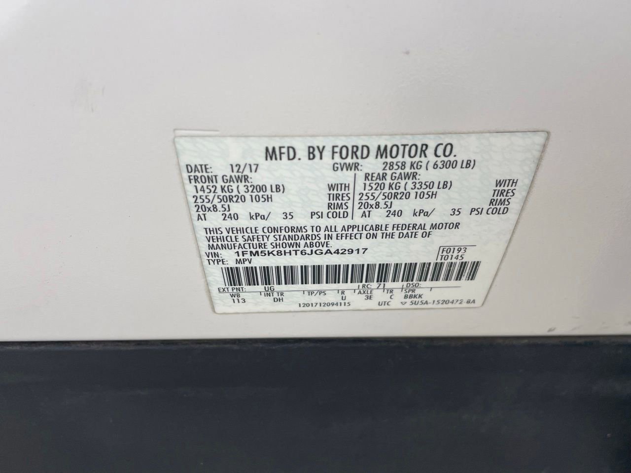 Used 2018 Ford Explorer Platinum AWD/4WD image 14