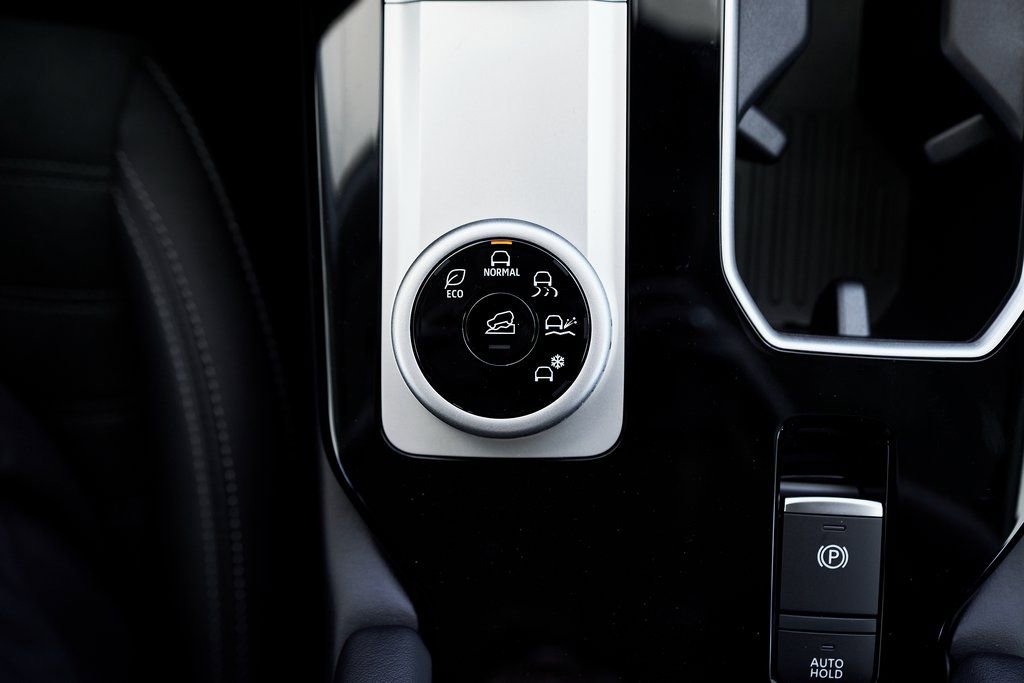 Used 2025 Mitsubishi Outlander SE image 43