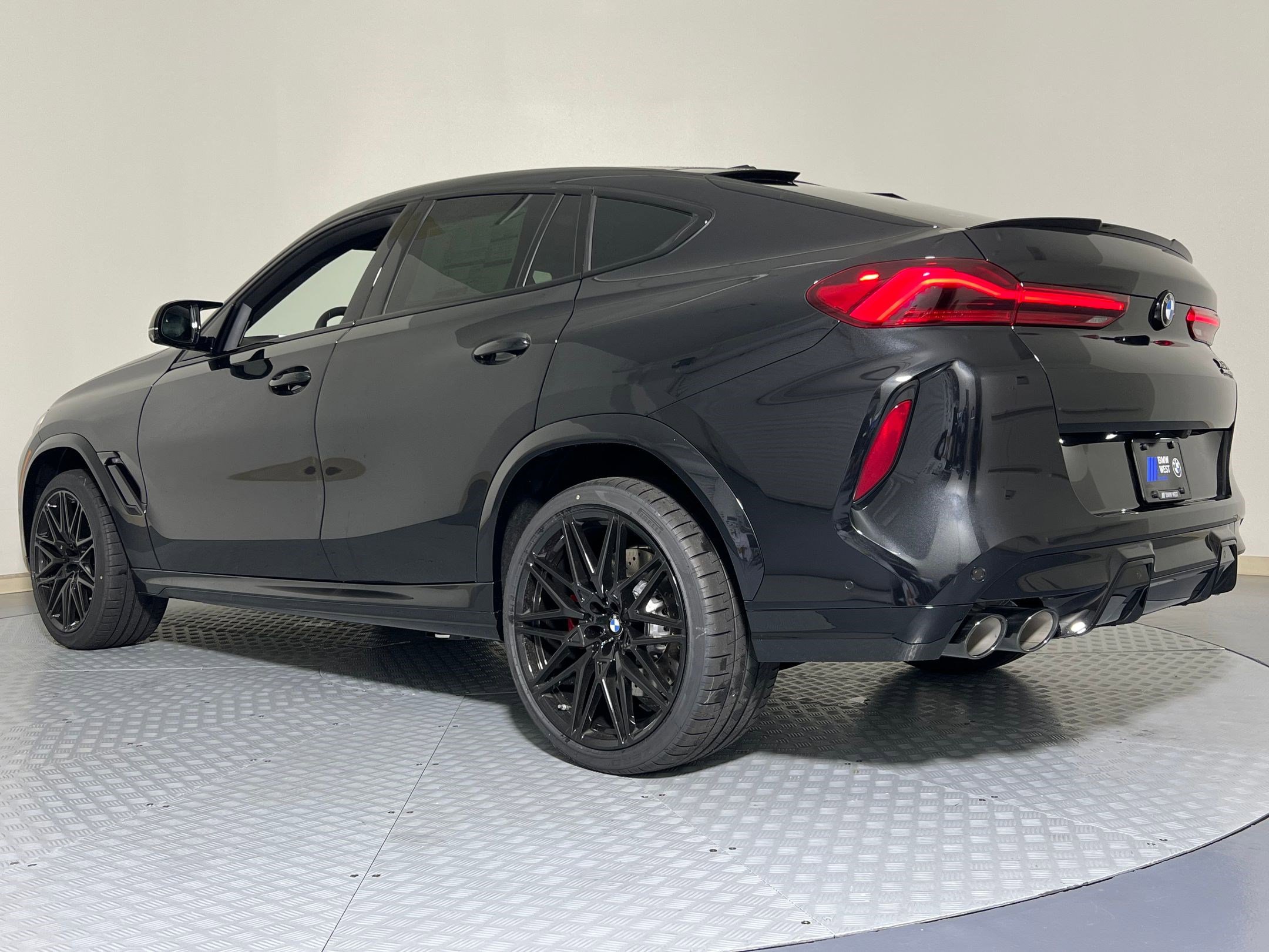 New 2026 BMW X6 M Competition image 3