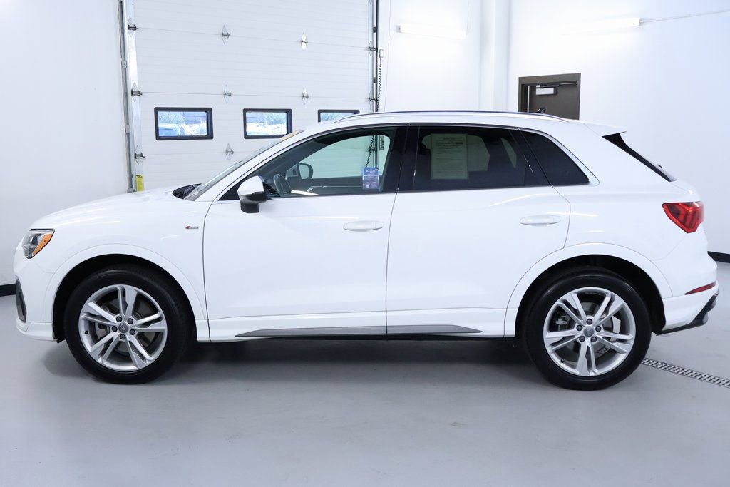 Used 2020 Audi Q3 2.0T Premium w/ Convenience Package image 4