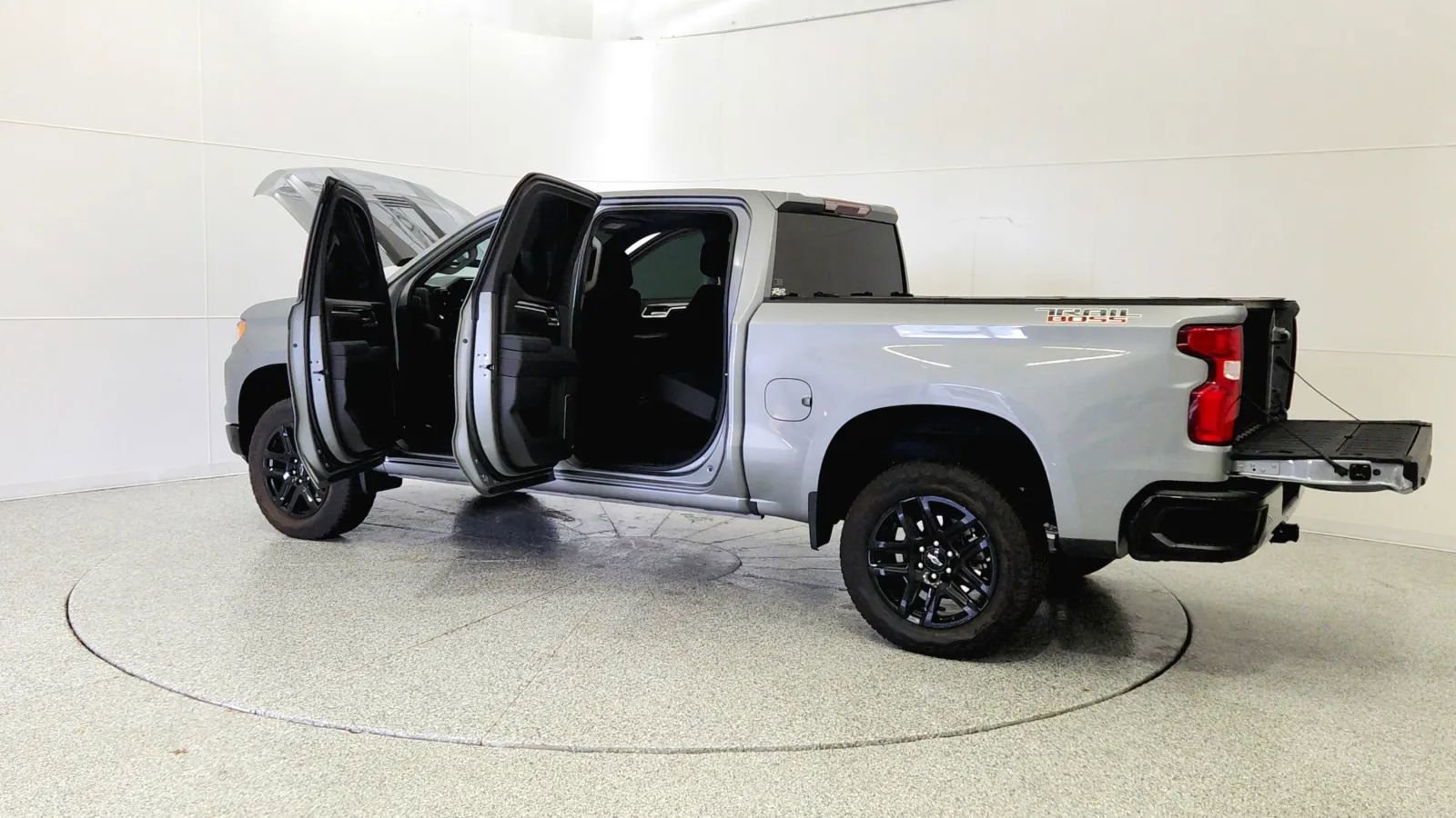 Used 2025 Chevrolet Silverado 1500 LT Trail Boss image 11