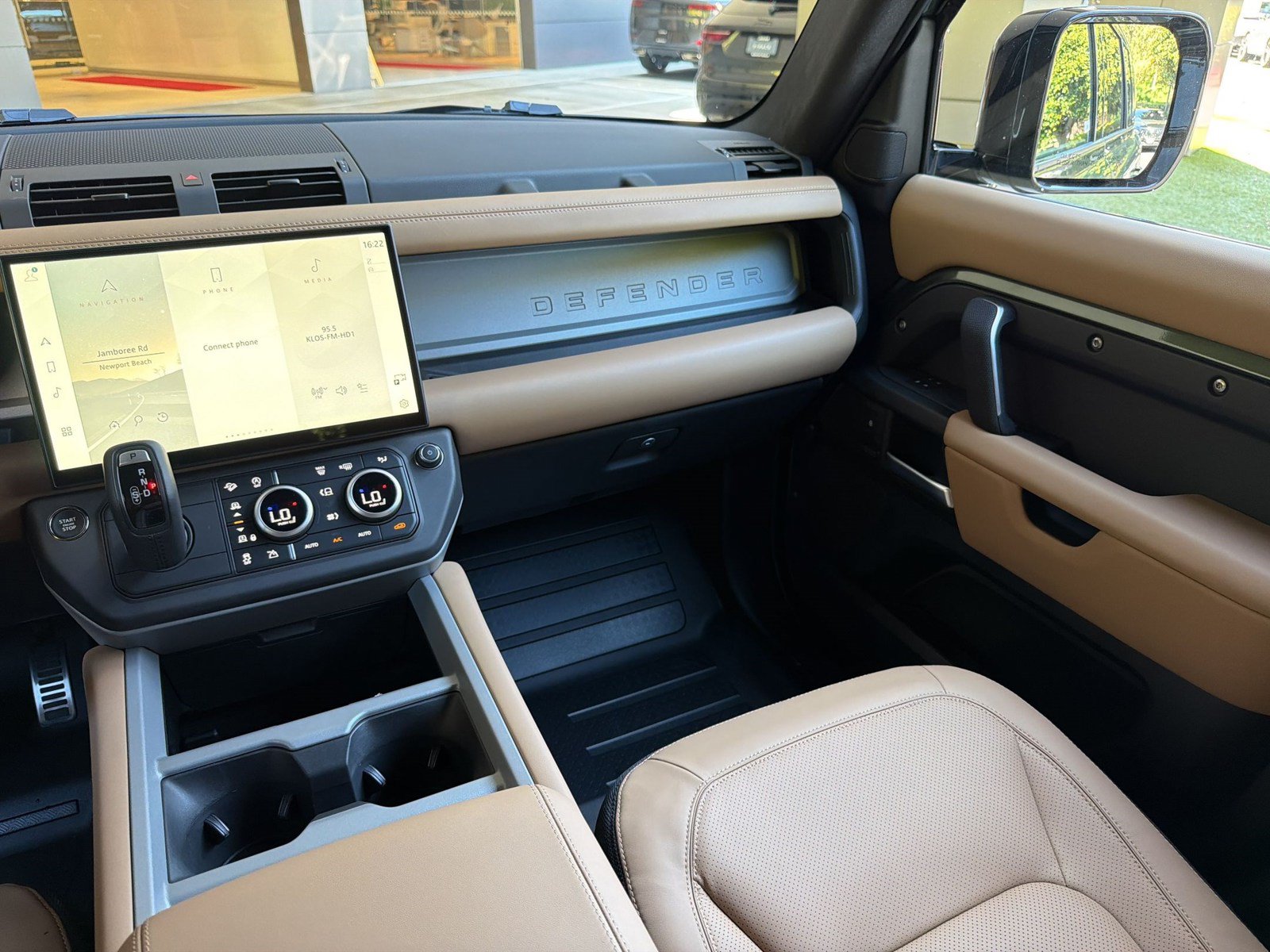 New 2026 Land Rover Defender 110 X AWD/4WD image 30