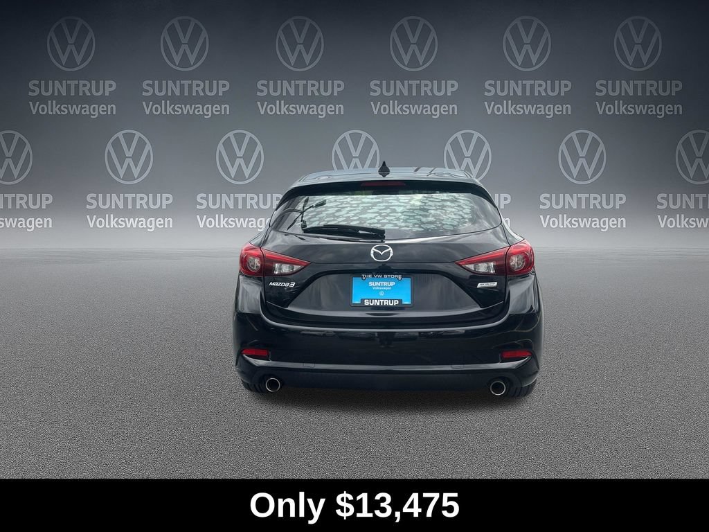 Used 2018 MAZDA MAZDA3 Grand Touring w/ Premium Equipment Package FWD image 4