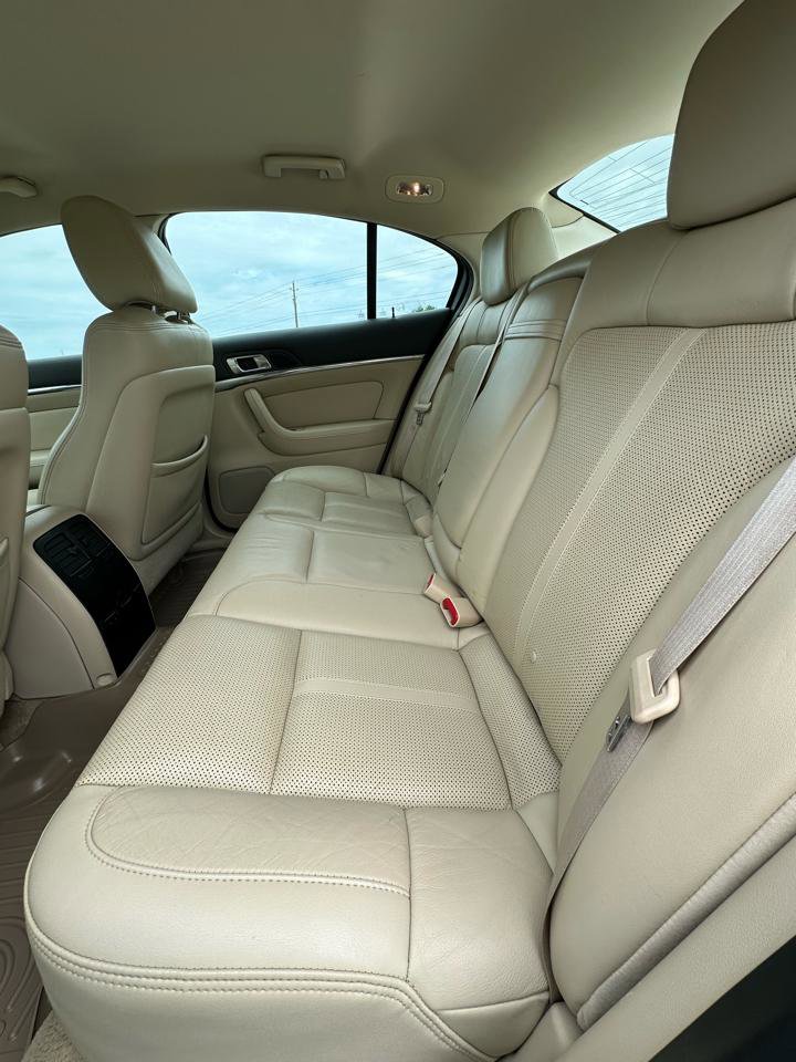 Used 2010 Lincoln MKS FWD image 40