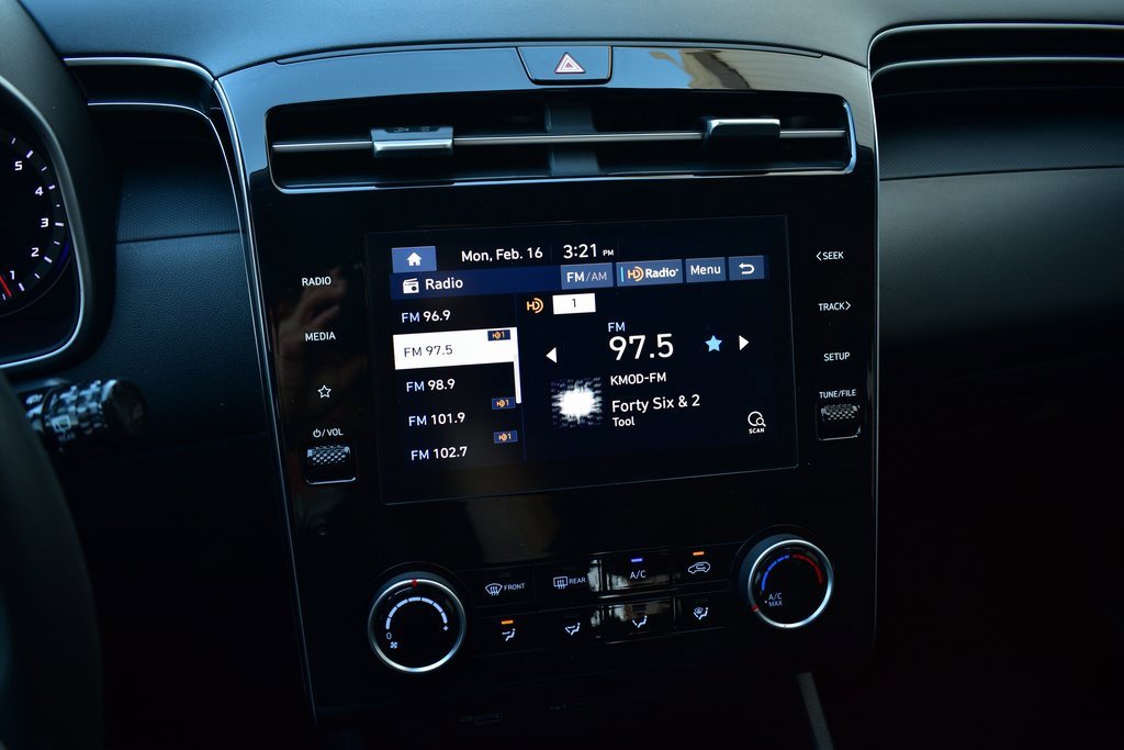 Used 2024 Hyundai Tucson SE image 39