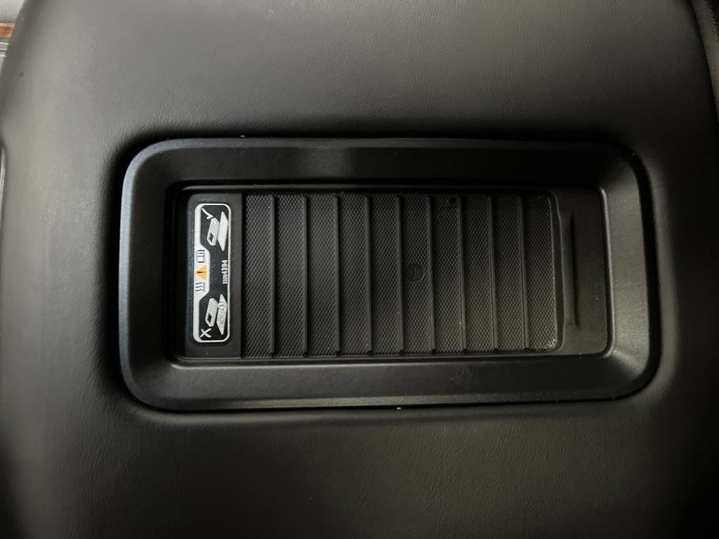 Used 2016 Chevrolet Tahoe LTZ AWD/4WD image 28