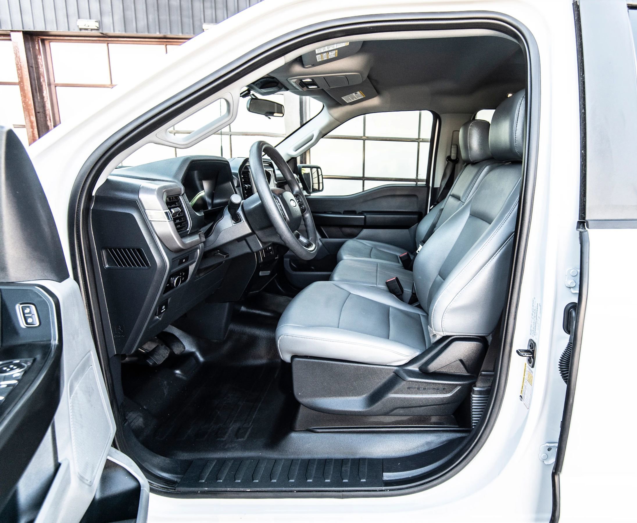 Used 2025 Ford F150 XL AWD/4WD image 27