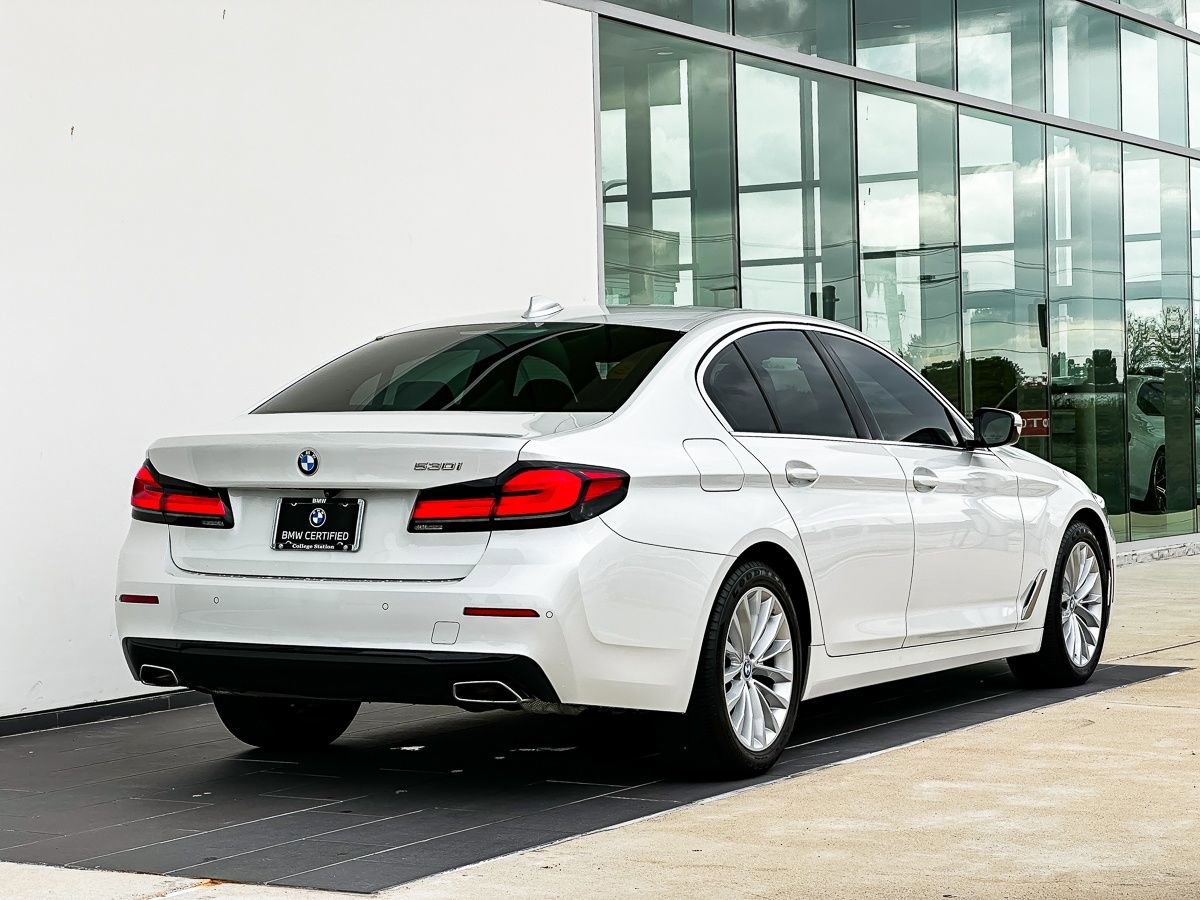 Certified 2022 BMW 530i 530i w/ Premium Package image 4