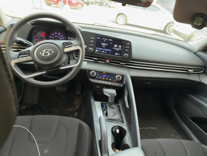 Used 2021 Hyundai Elantra SEL FWD image 5