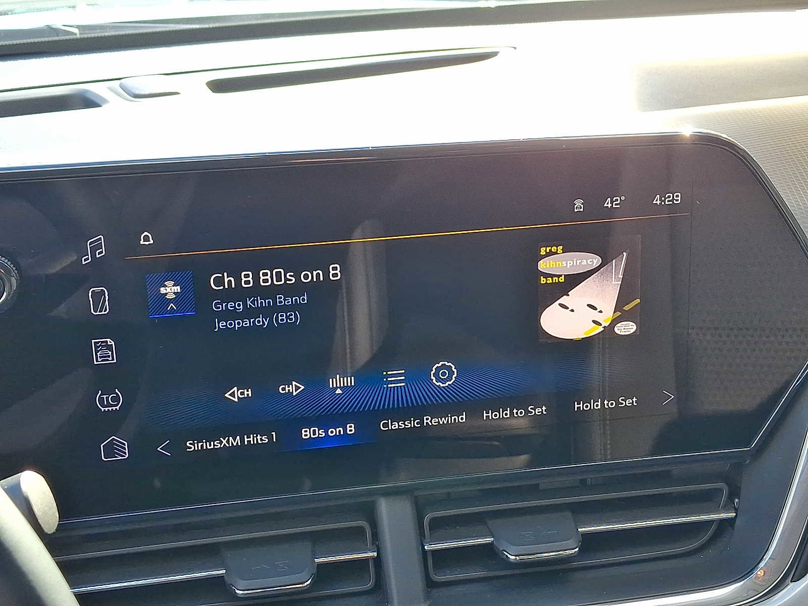 Used 2024 Chevrolet Trax LT w/ Driver Confidence Package image 17