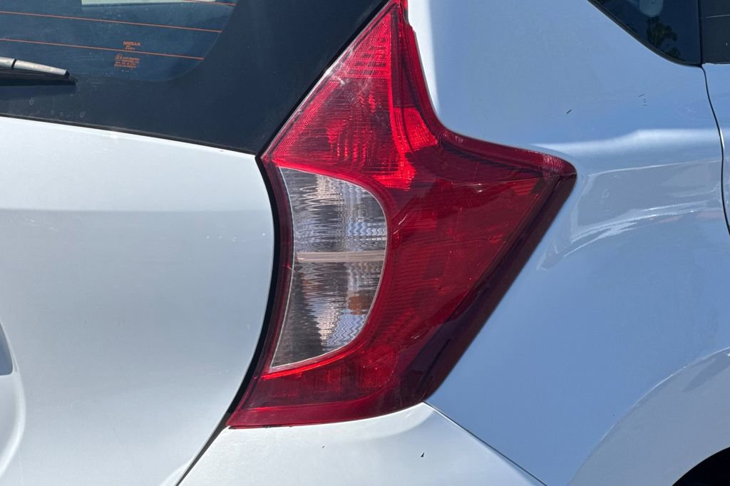 Used 2017 Nissan Versa Note SV FWD image 24