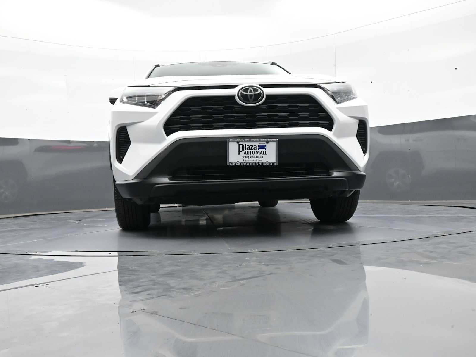 Used 2019 Toyota RAV4 LE w/ All Weather Liner Package AWD/4WD image 25
