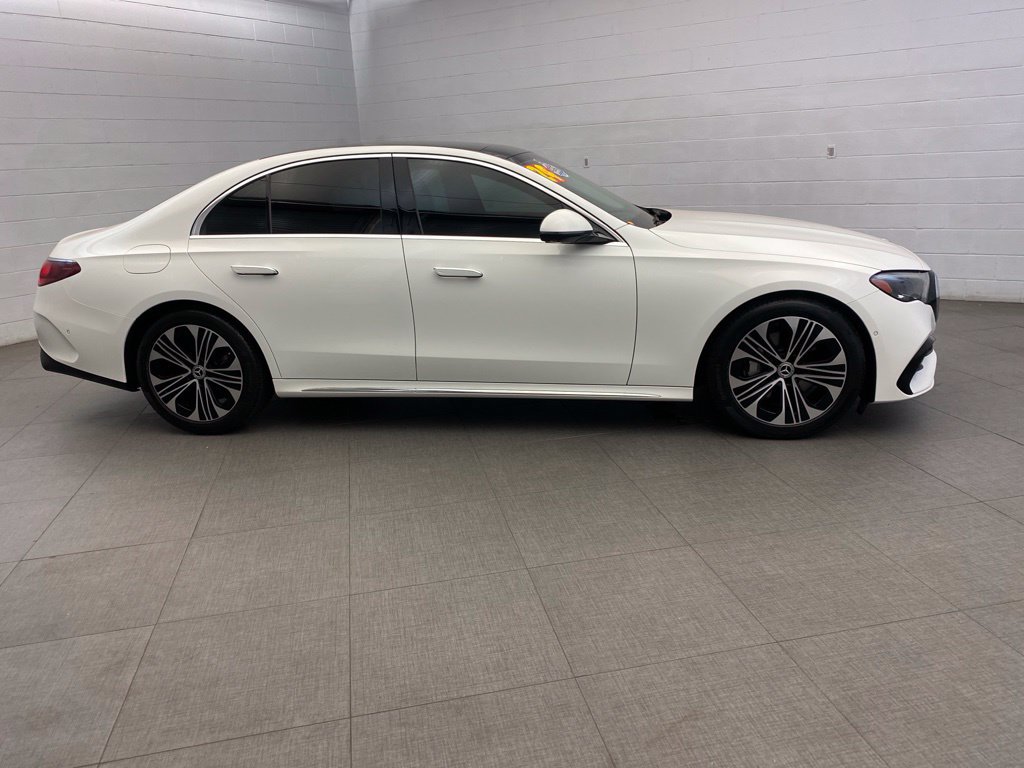 Used 2024 Mercedes-Benz E 350 4MATIC Sedan image 6