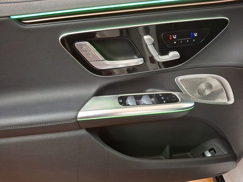 Used 2023 Mercedes-Benz EQE 350+ 350 Sedan w/ Exclusive Trim Package image 8