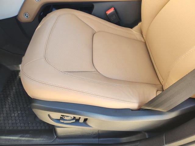 Used 2026 Land Rover Defender 110 S image 17