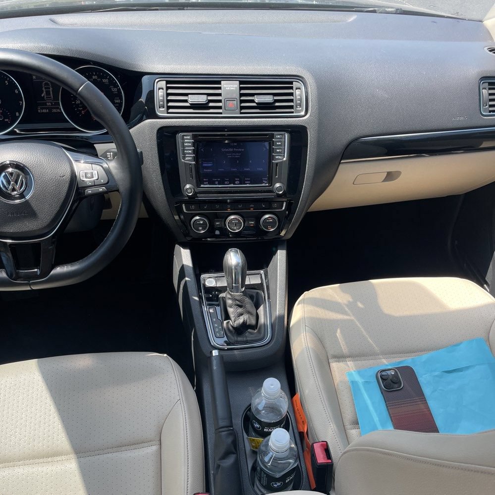 Used 2017 Volkswagen Jetta SEL FWD image 13