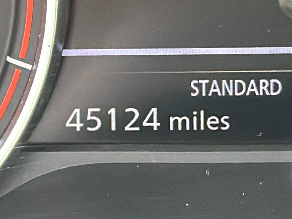 Used 2021 Nissan Rogue SV image 24