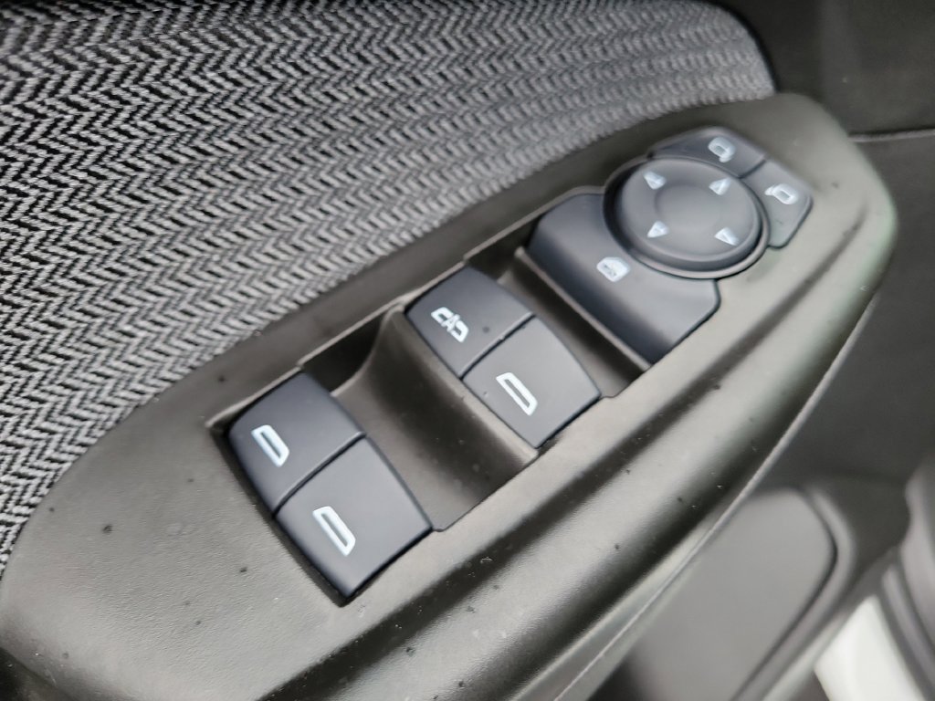 Used 2022 Chevrolet TrailBlazer LT w/ Driver Confidence Package FWD image 24