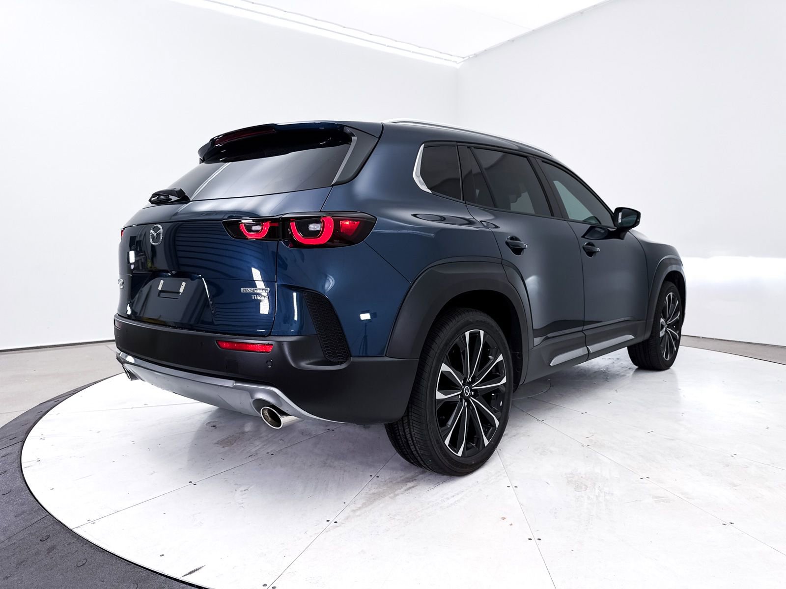 Certified 2025 MAZDA CX-50 2.5 Turbo w/ Accent Package image 19