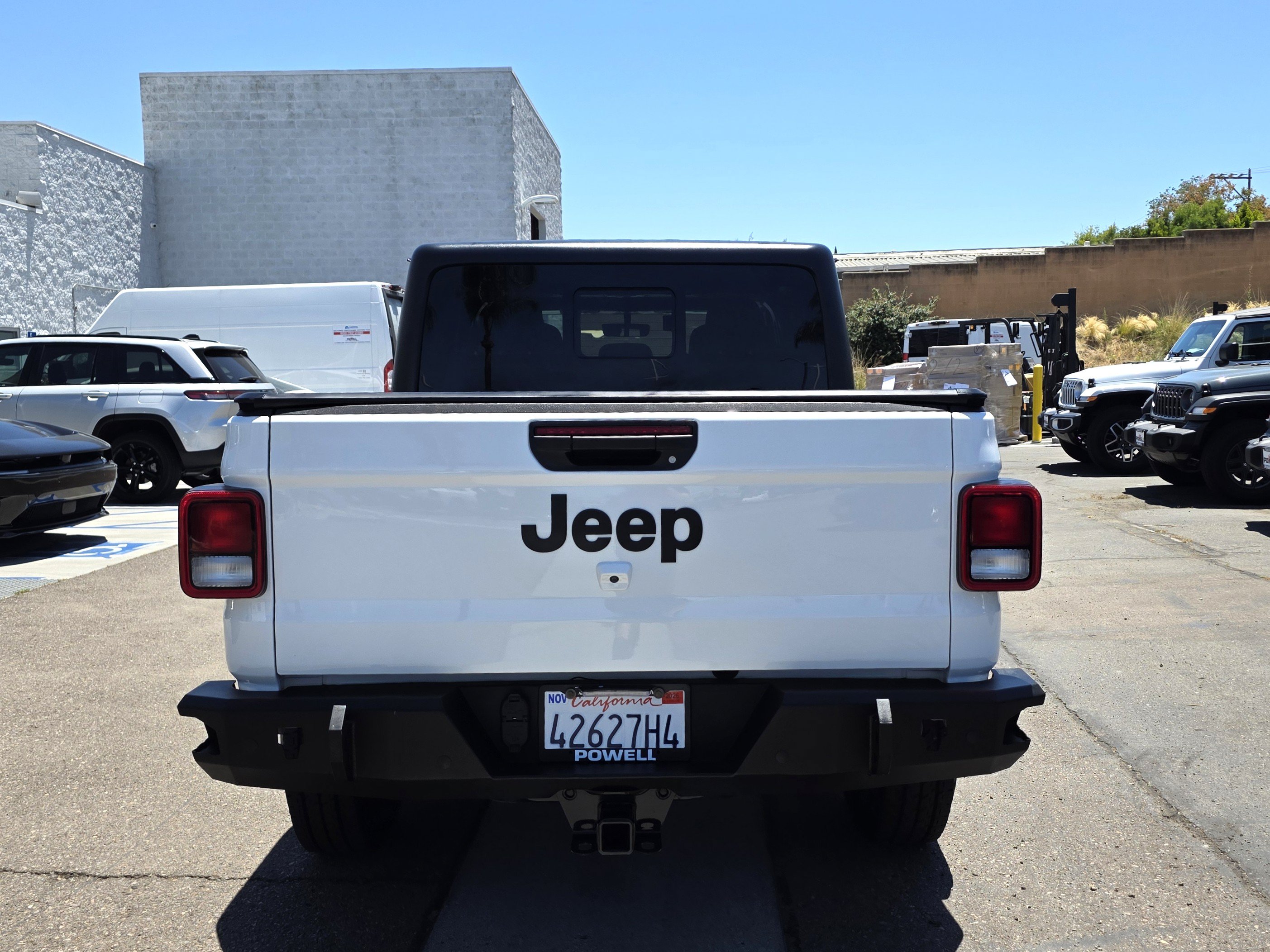 Certified 2021 Jeep Gladiator Overland AWD/4WD image 4