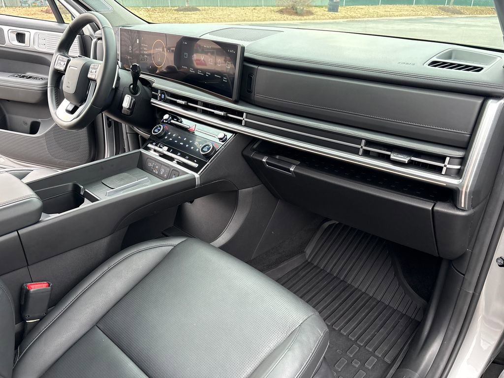 Used 2024 Hyundai Santa Fe Limited image 64