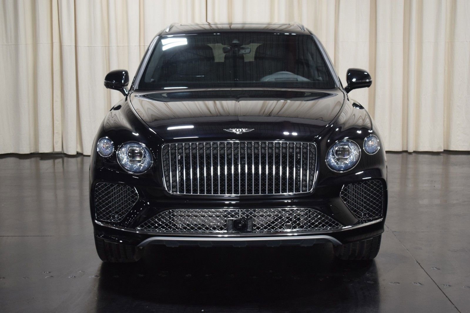 New 2024 Bentley Bentayga Extended Wheelbase image 15