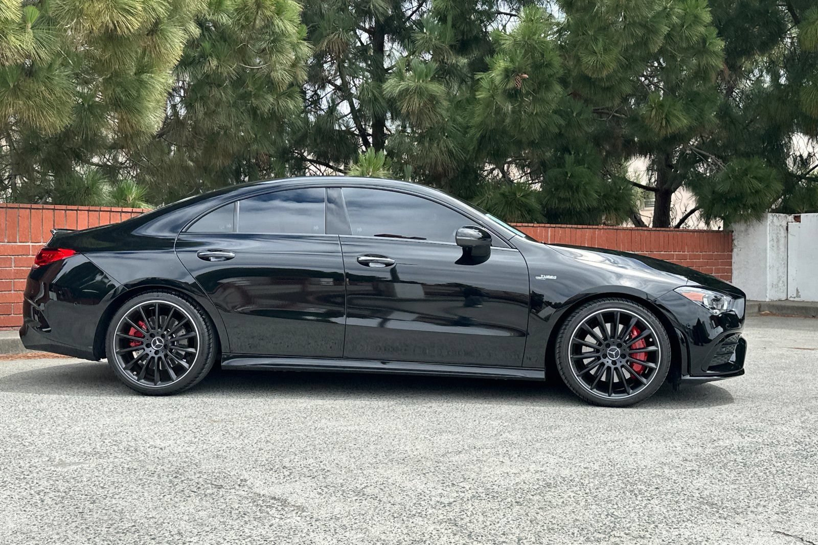 Certified 2023 Mercedes-Benz CLA 35 AMG 4MATIC image 4