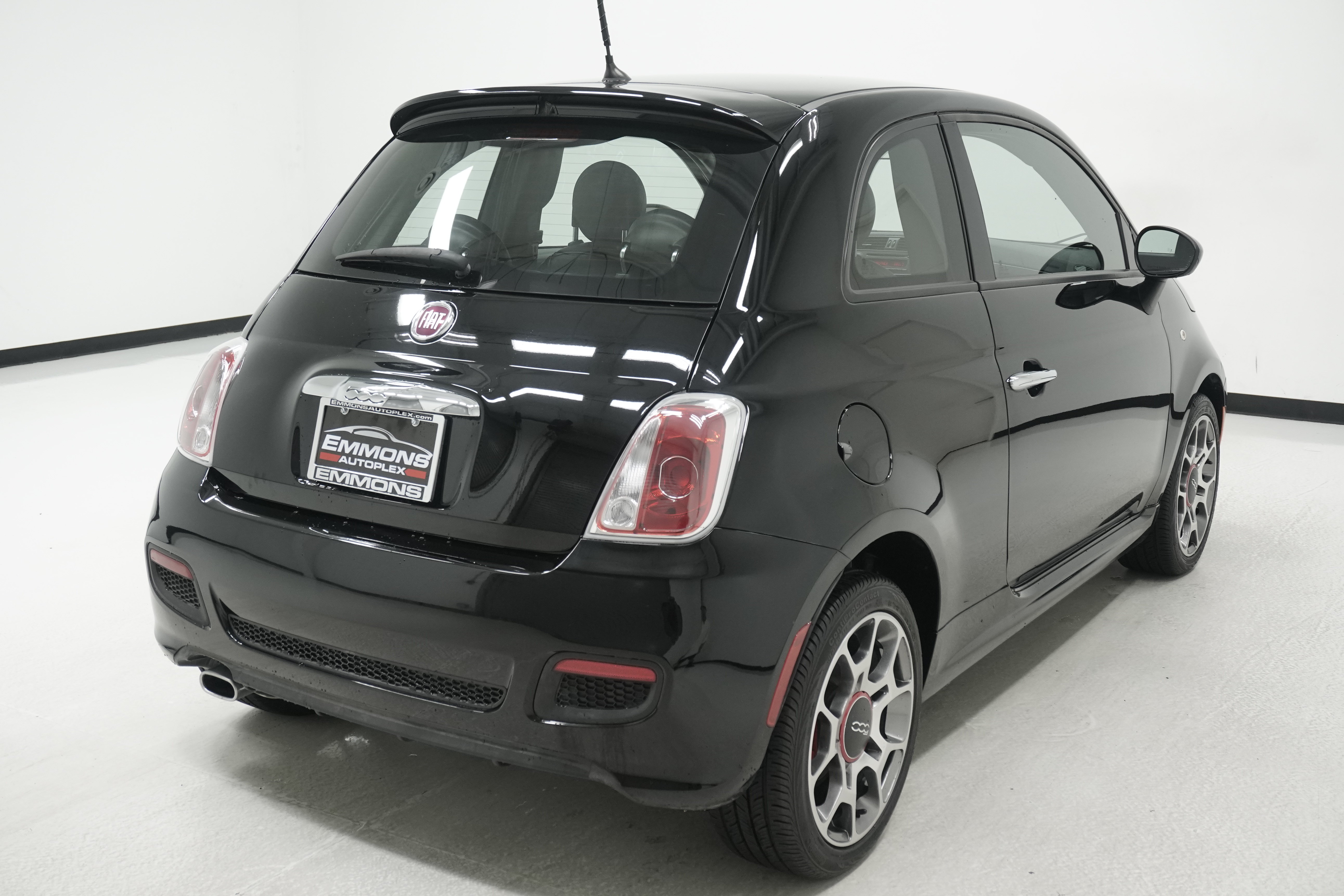Used 2015 FIAT 500 Sport FWD image 4