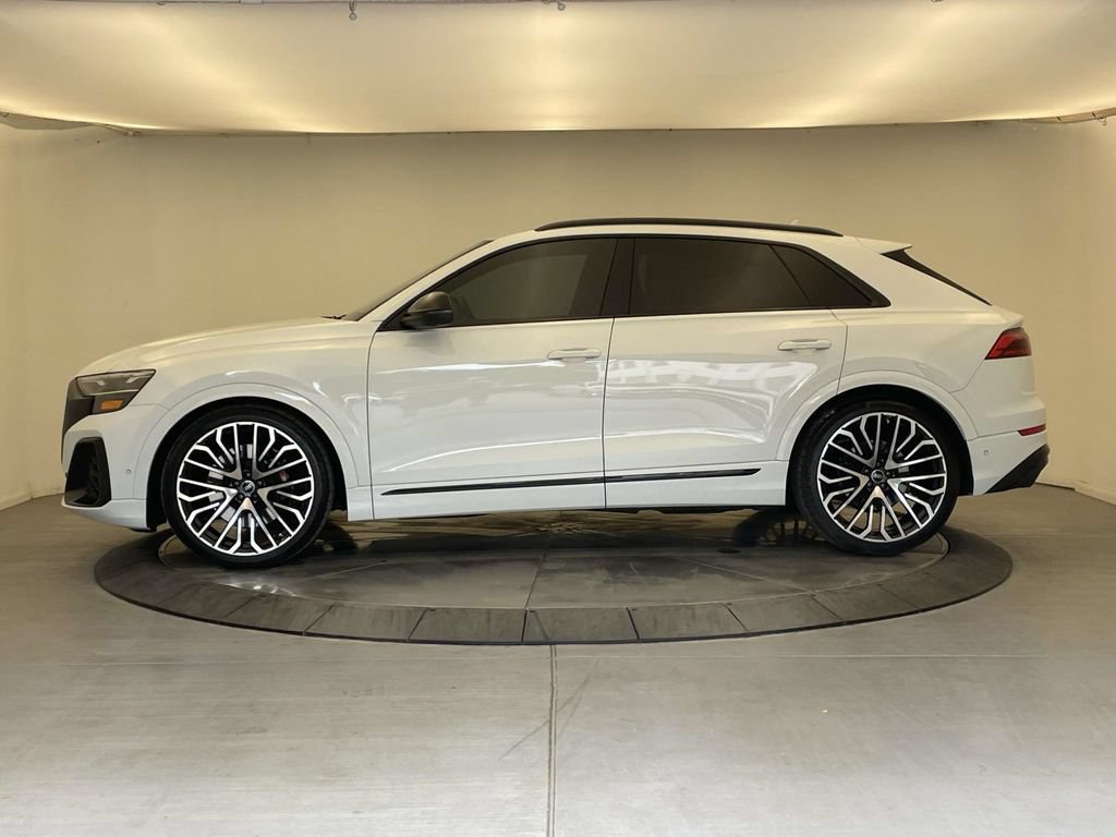 Used 2025 Audi SQ8 Premium Plus w/ 23" Wheel Package AWD/4WD image 2